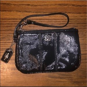 Coach wristlet: so cute ❤️,,,